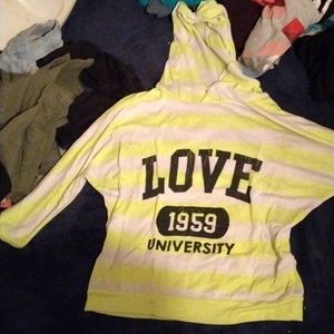Long sleeve see threw huddy shirt